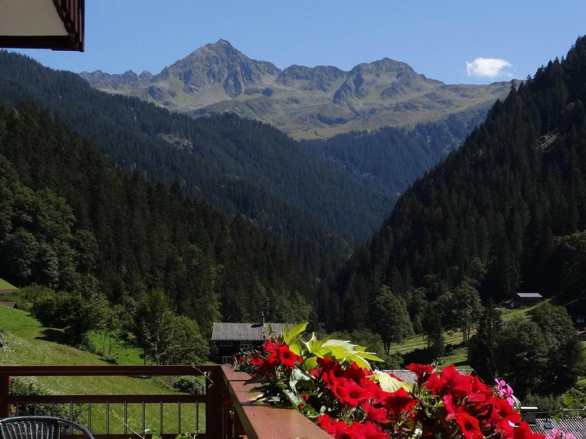 Gaestehaus Fitsch - Ferienwohnung In Silbertal Buitenkant foto