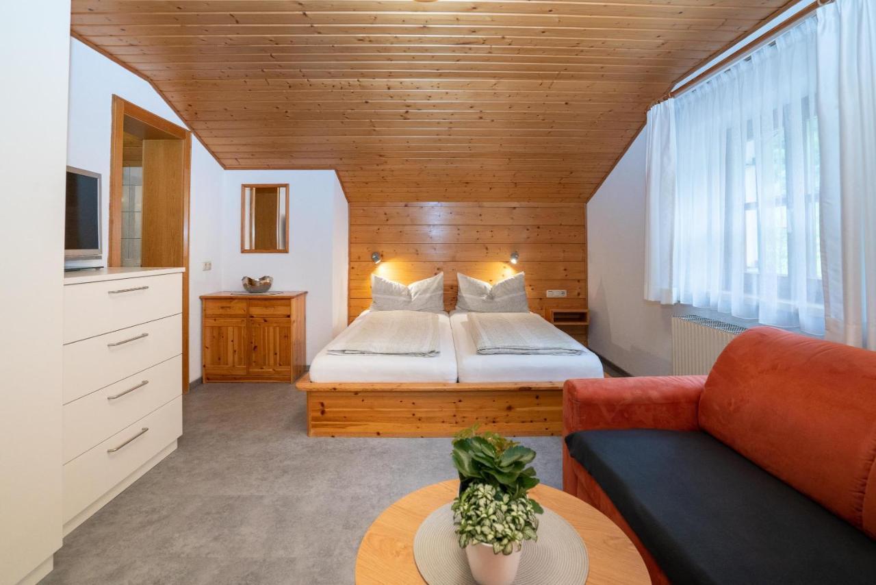 Gaestehaus Fitsch - Ferienwohnung In Silbertal Buitenkant foto