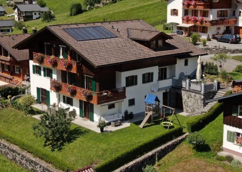 Gaestehaus Fitsch - Ferienwohnung In Silbertal Buitenkant foto