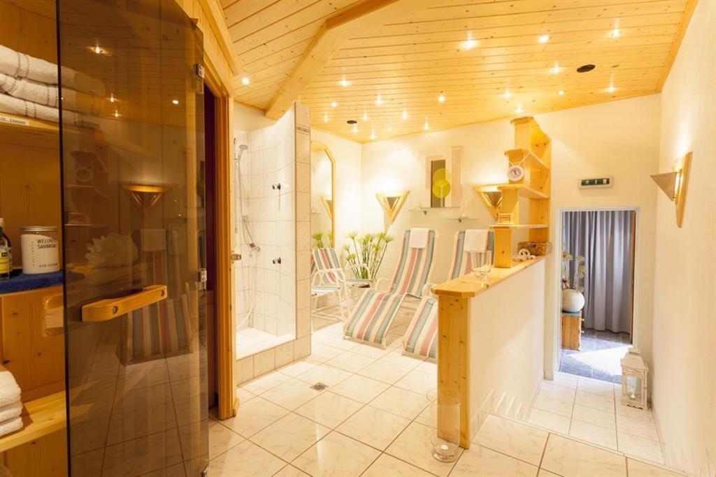 Gaestehaus Fitsch - Ferienwohnung In Silbertal Buitenkant foto