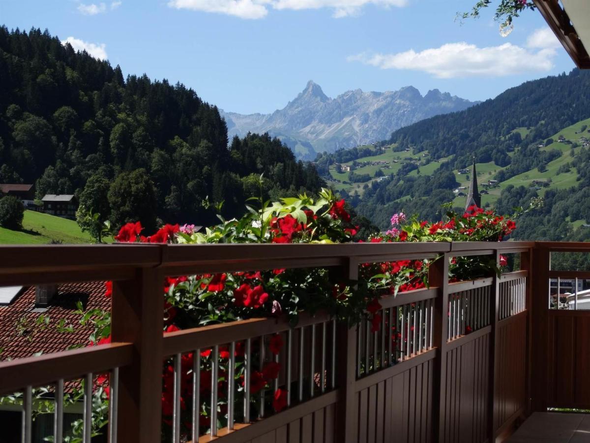Gaestehaus Fitsch - Ferienwohnung In Silbertal Buitenkant foto