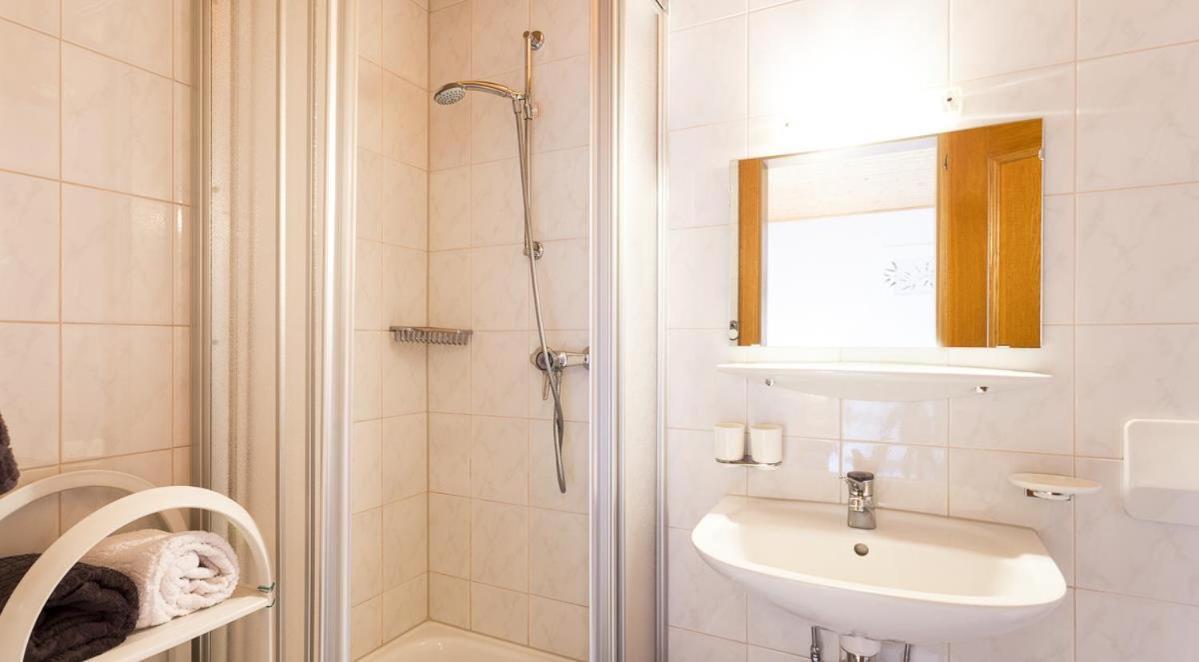 Gaestehaus Fitsch - Ferienwohnung In Silbertal Buitenkant foto