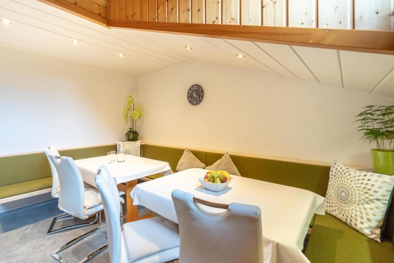 Gaestehaus Fitsch - Ferienwohnung In Silbertal Buitenkant foto